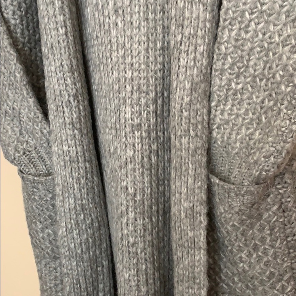 RO & DE Textured Stitch Cardigan - Picture 6 of 10